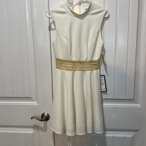 NWT beautiful dress by City Studio size 5